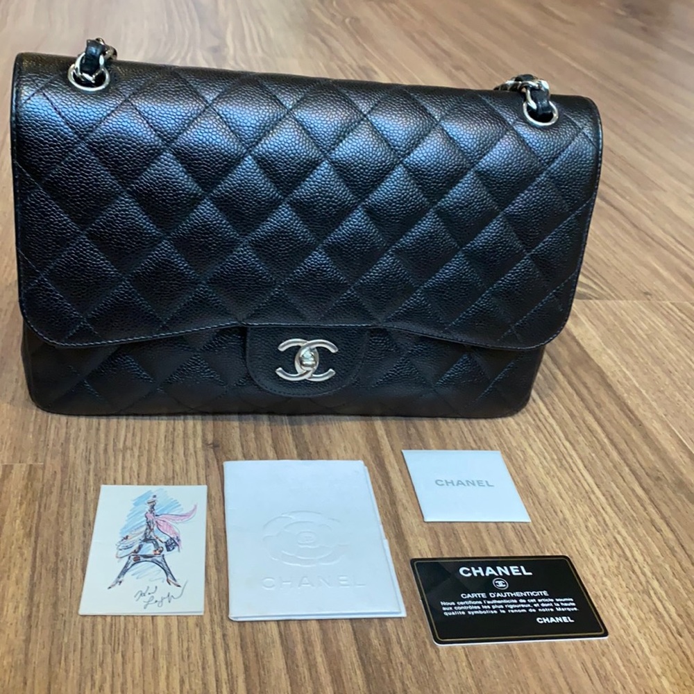 A115- π― % authentic Chanel classic jumbo double-flap - Picture 7 of 17